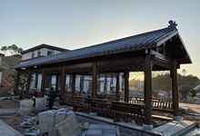 建筑工程、環(huán)?？萍?、文旅發(fā)展等公司如何選擇防腐木長廊工廠